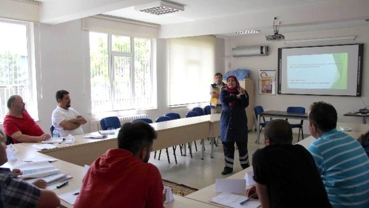 Gençlik Hizmetleri ve Spor İl Müdürlüğü Personeline Temel İlkyardım Eğitimi Verildi