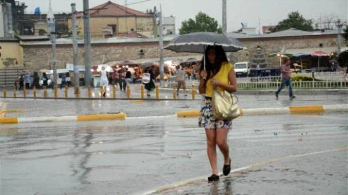 İstanbul\'a "Kuvvetli Yağış" Uyarısı