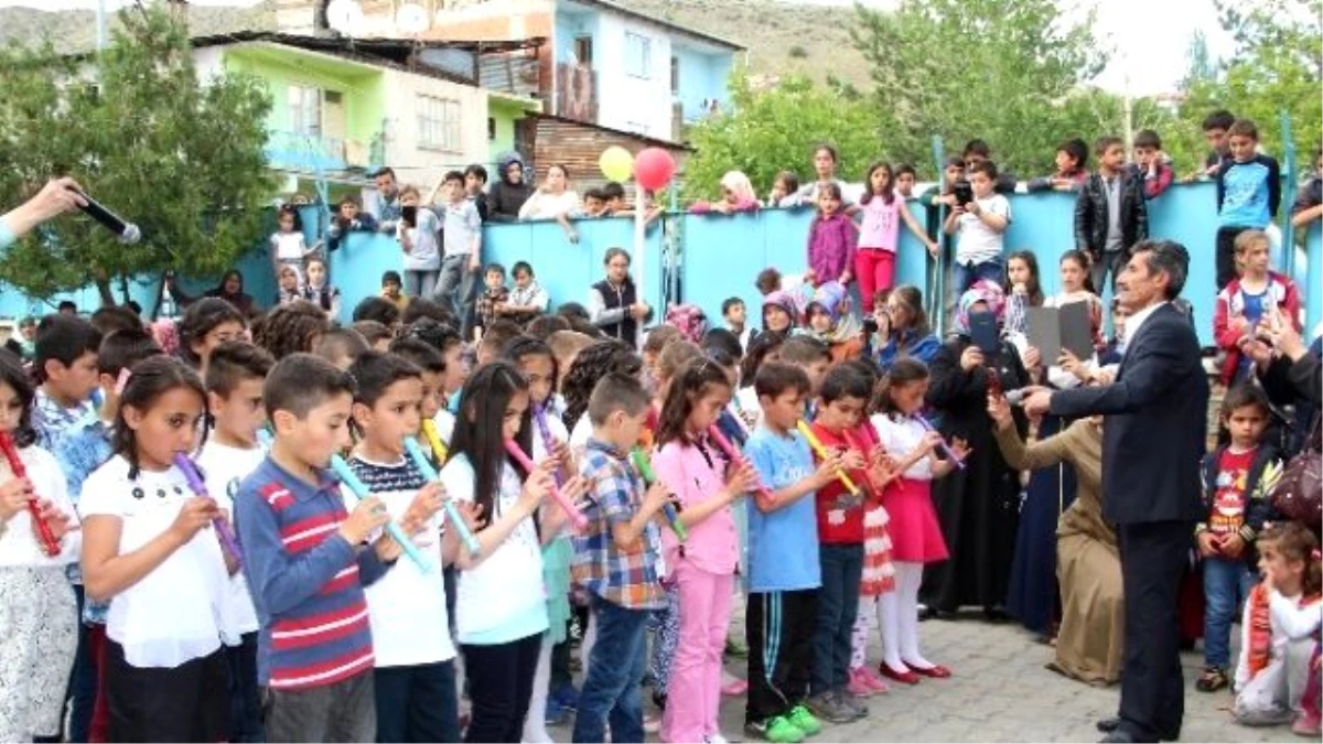Oltu Atatürk İlkokulu\'nda Mezuniyet Programı