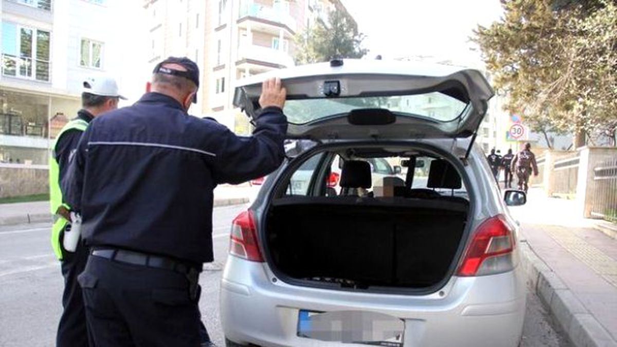 Aracının Plakası Çalınan Kaybolan Yandı, Terör Yüzünden Değiştirecek