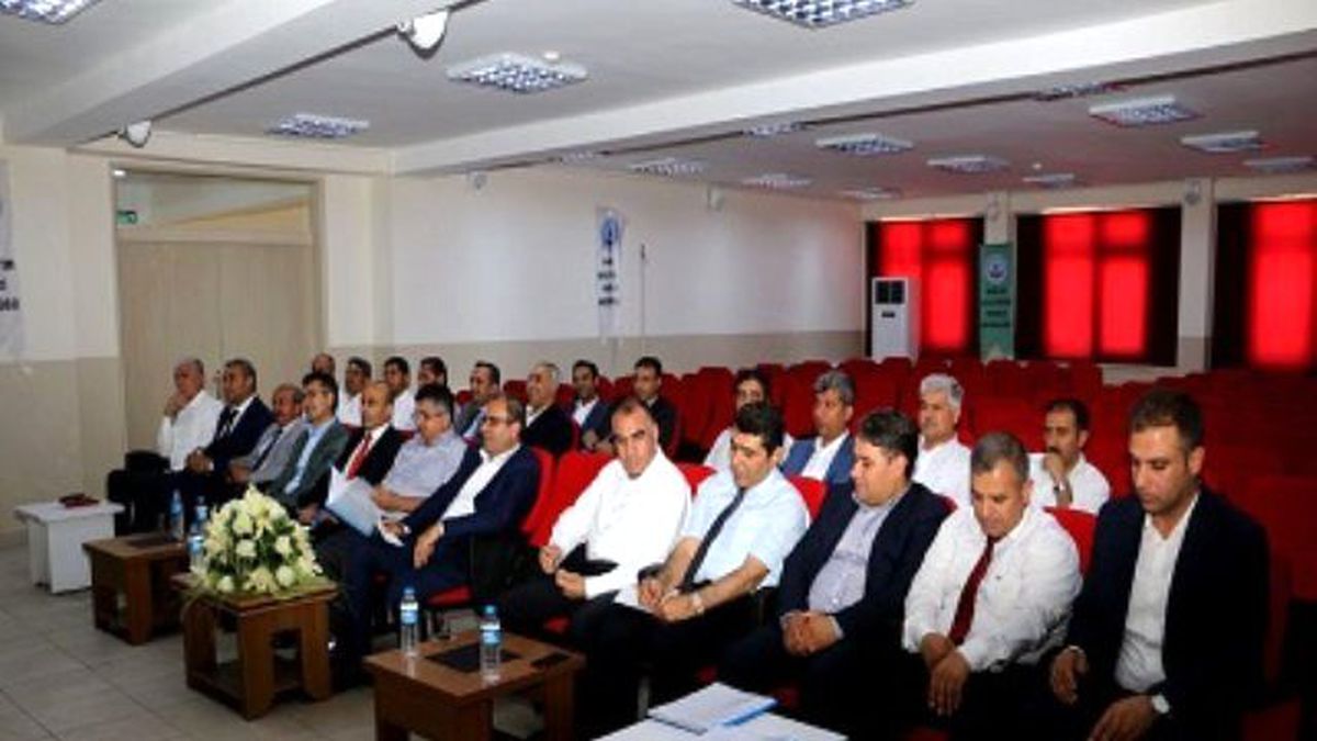 Aslan, İlçe Milli Eğitim Müdürleriyle Bir Araya Geldi