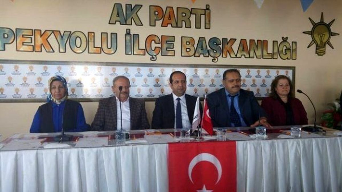 Bakan Yardımcısı Fatih Çiftci, AK Parti Van\'da İlçe Teşkilatlarını Ziyaret Etti