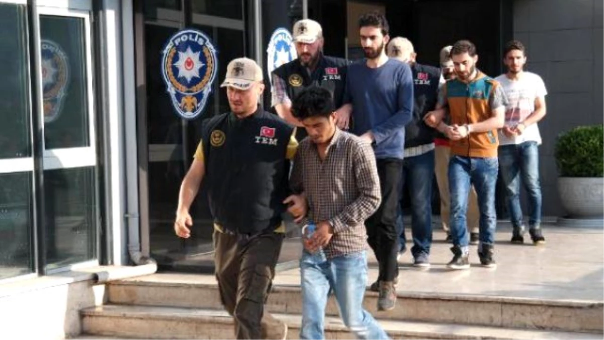 Bursa\'da Işid Operasyonu: 3 Kişi Tutuklandı