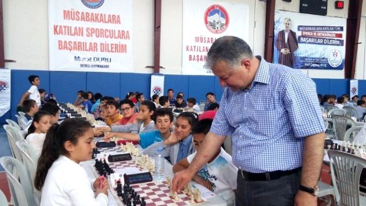 Develi\'de Satranç Turnuvası Yapıldı
