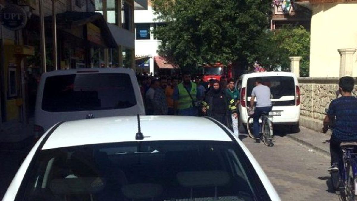 Hatalı Parklar İtfaiyenin Geçişini Engelledi