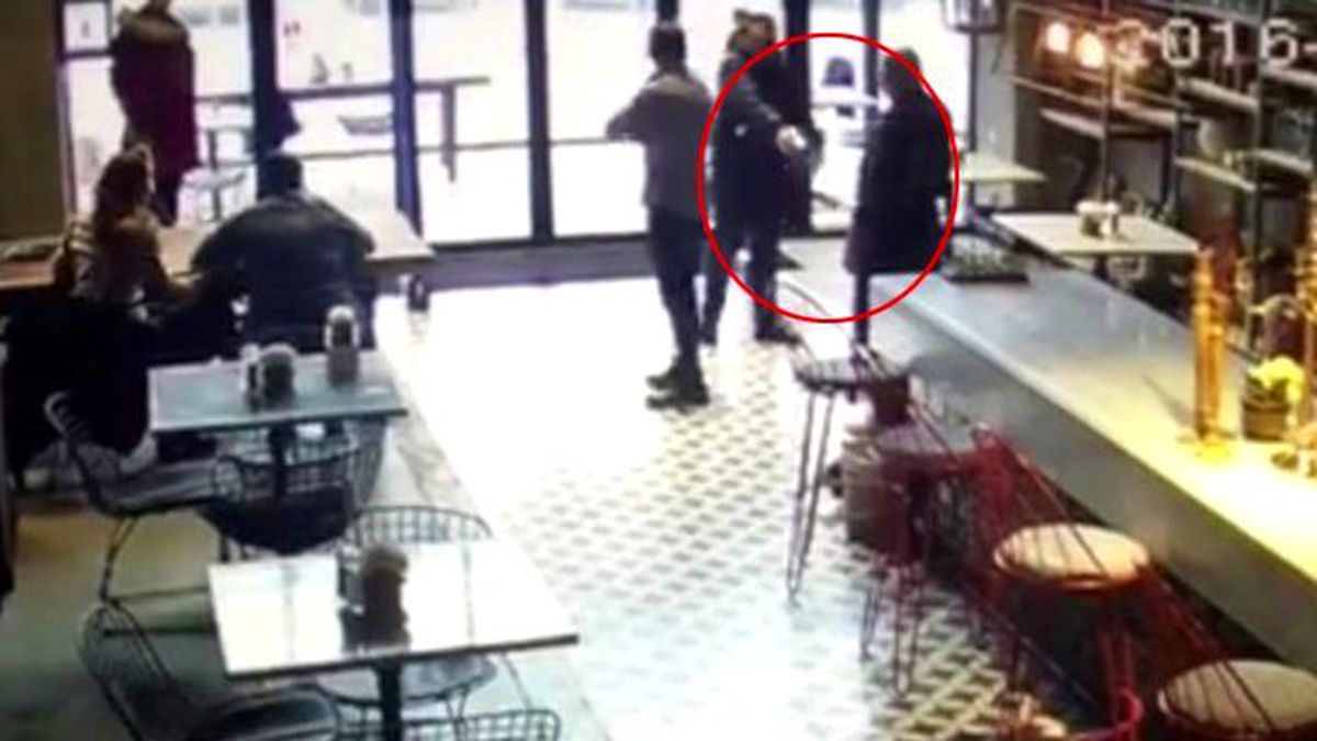 İşyerine Silahlı Baskın Anı Kameralara Yansıdı