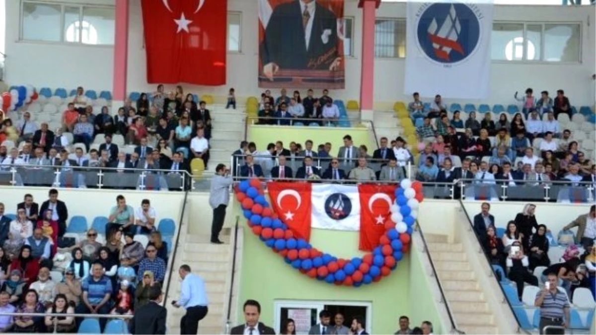 Kırıkkale Üniversitesi\'nde Mezuniyet Töreni