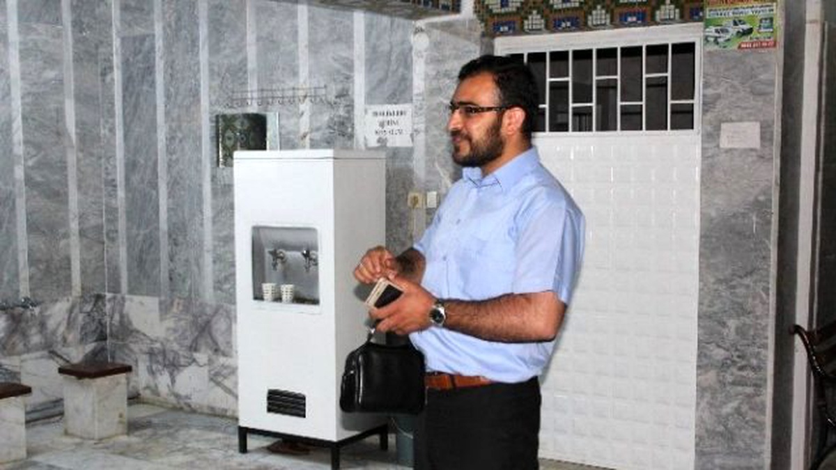 Namaz Kıldırılan İmamın Cep Telefonu Çalındı