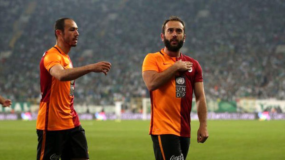 Olcan Adın'ın Menajeri: Olcan Kilolu Değil, Formalar Dar Kesim