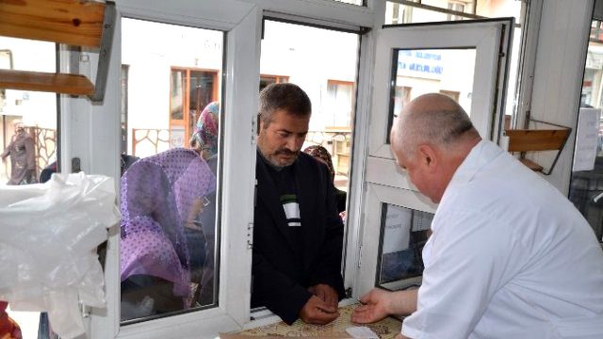 Ramazanda En Ucuz Pide Yine Bozüyük Belediyesi Halk Ekmek Fırını\'ndan
