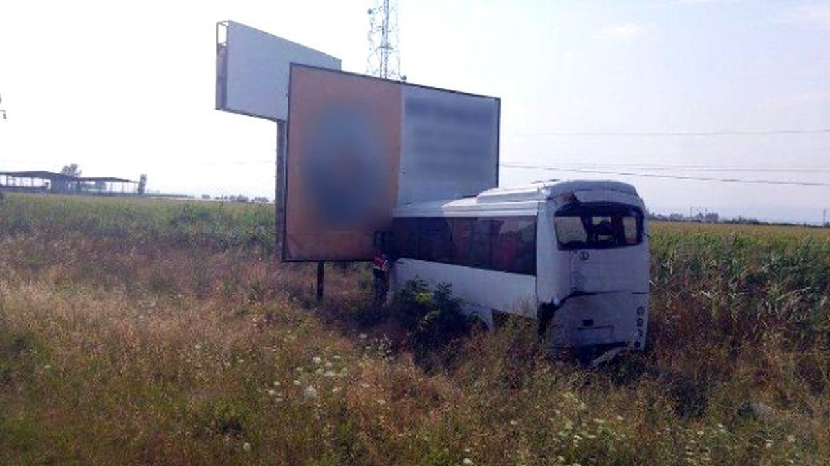 Test Sürüşü Yapan Otobüsler Çarpıştı: 1 Yaralı