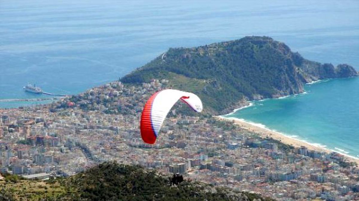 Turizmde Yeni Alternatif Yamaç Paraşütü