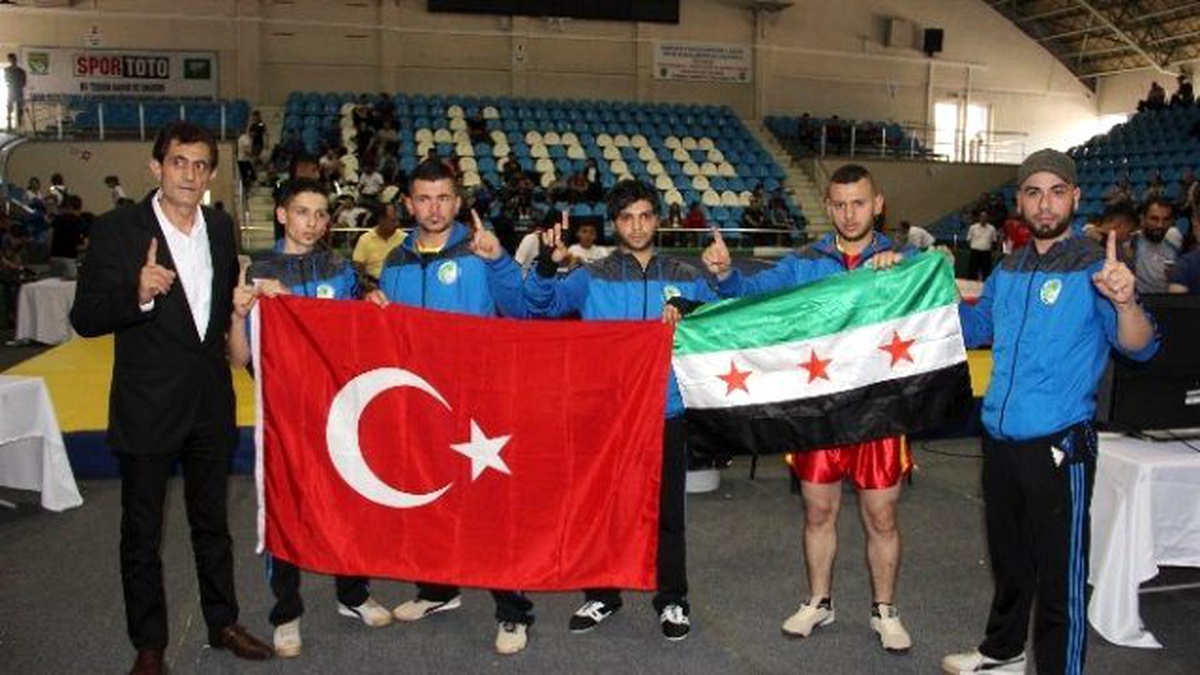 Ülkelerindeki Savaş Wuhsu Sporundan Vazgeçirmedi