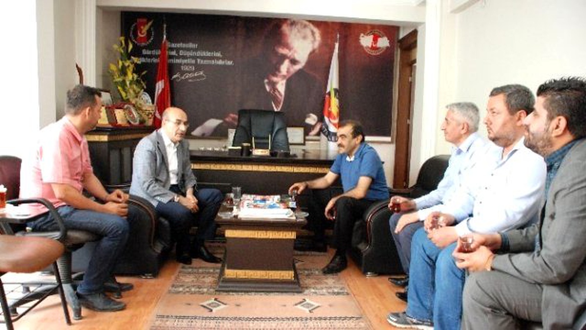 Vali Demirtaş Agc\'yi Ziyaret Etti