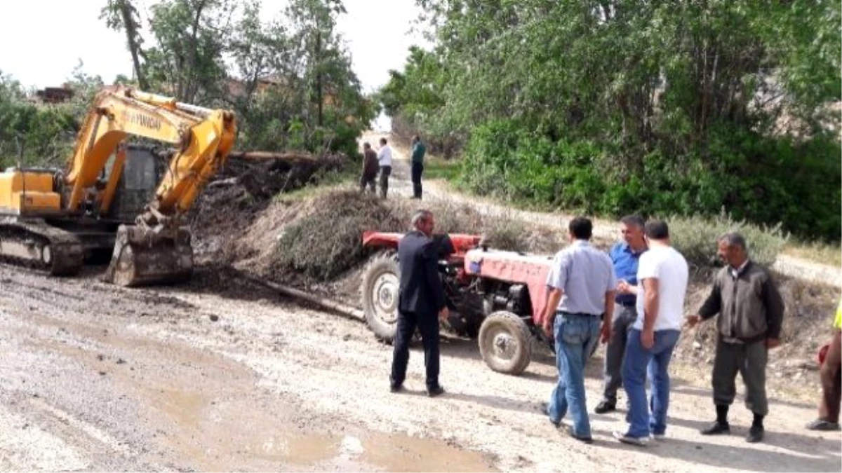 Yazıhan\'da Yol Çalışmalarına Hız Verildi