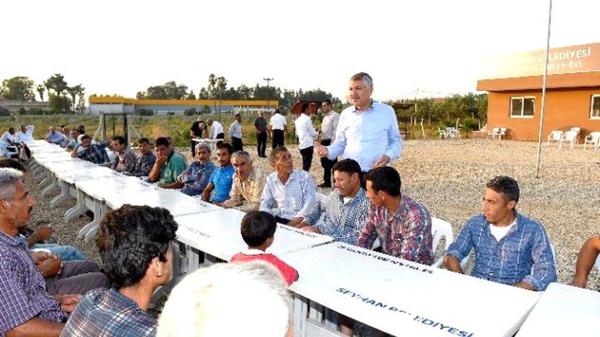 Zeytinli Halkından Başkan Karalar\'a Teşekkür Yemeği
