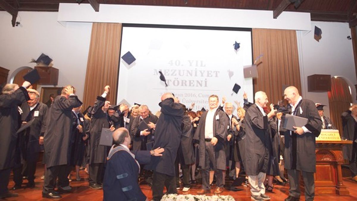40 Yıl Ne de Çabuk Geçmiş