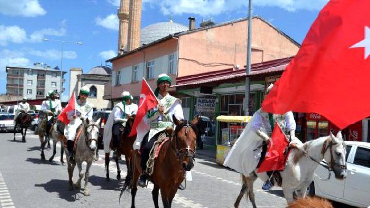 Ahlat\'tan Almanya\'ya Tepki