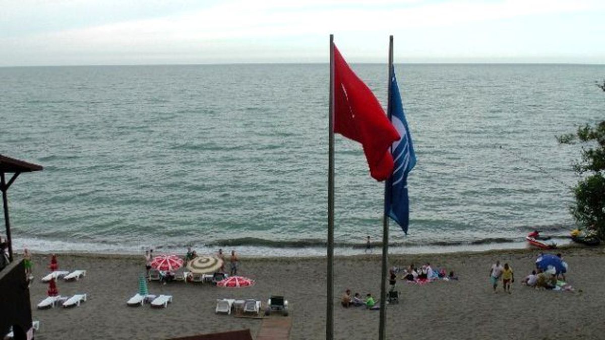 Akçakoca\'da 9. Mavi Bayrak Törenle Çekildi