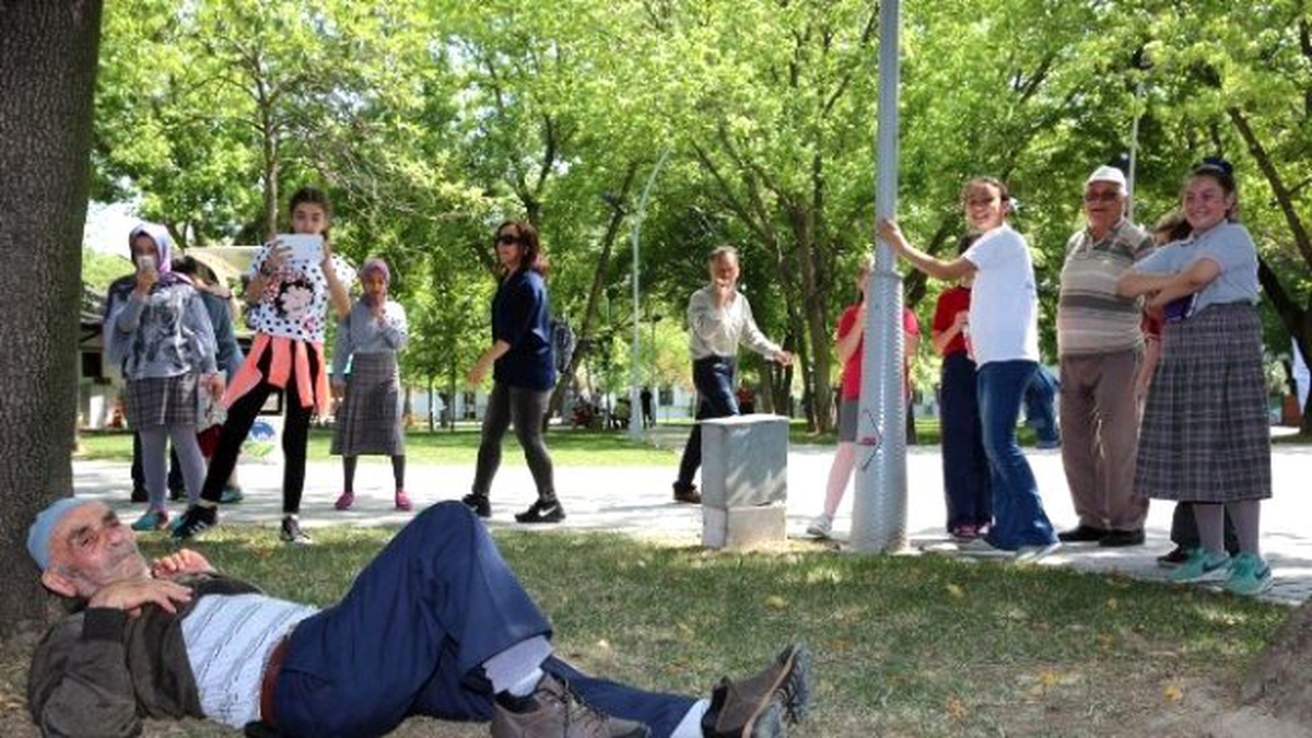 Bilgievi Öğrencilerine Fotoğraf Dersi Verildi