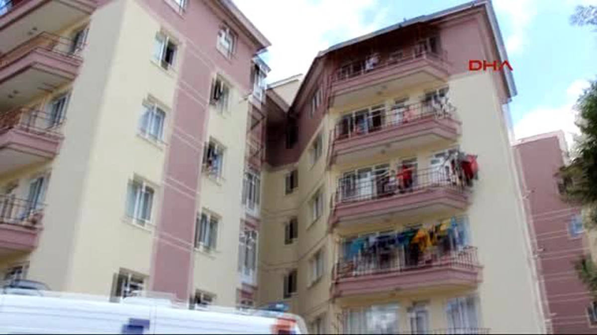 Bolu 1,5 Yaşındaki Çocuk Pencereden Düşerek Yaralandı
