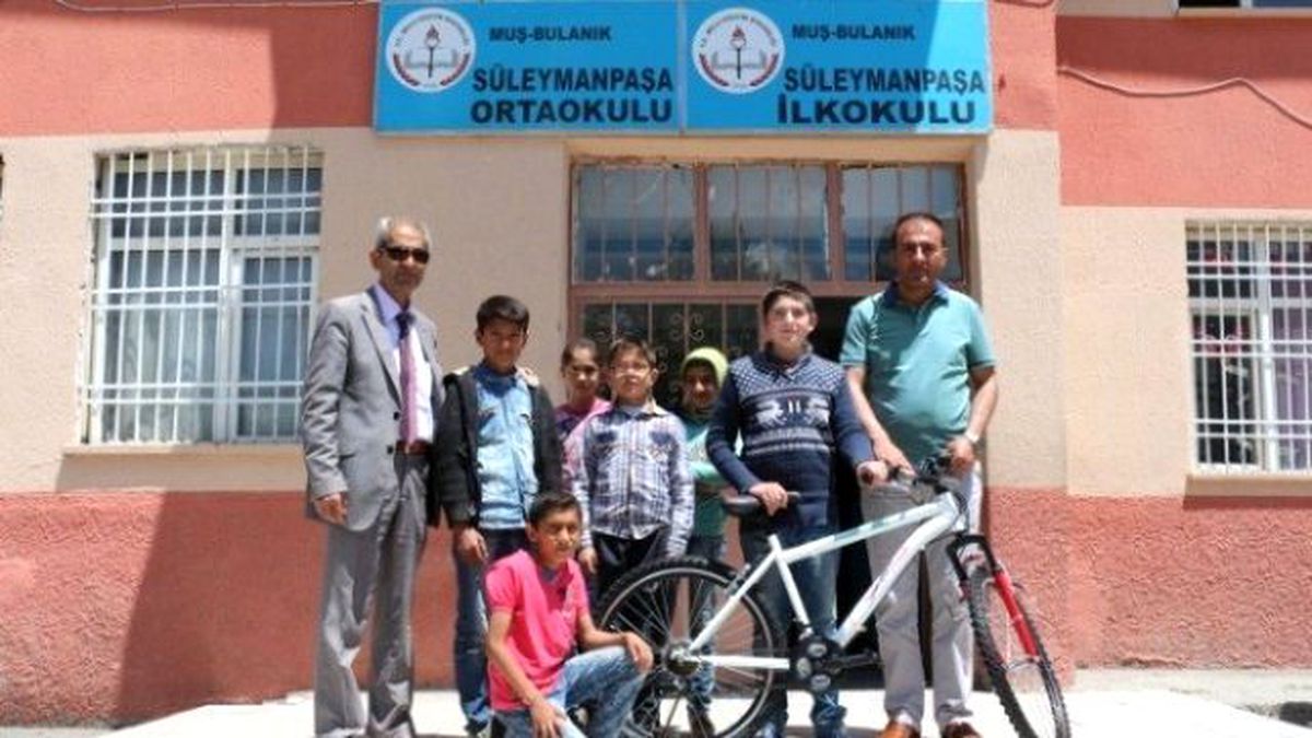 Bulanık\'ta Bisiklet Dağıtımı