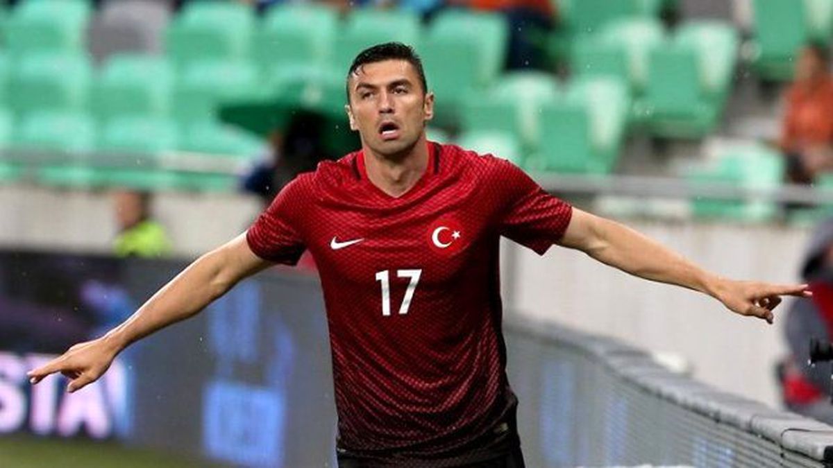 Burak Yılmaz: Ülkem Adına Savaşmak Gurur Verici