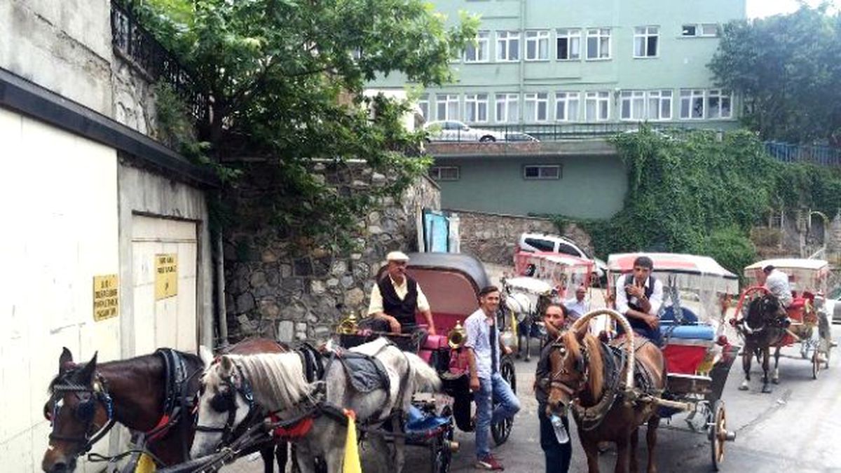 Bursa\'da Fayton Keyfi Yaşatılıyor