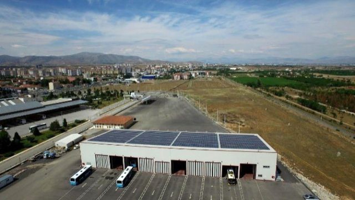 Büyükşehir, Güneş Enerji Santralinden Elektrik Üretimine Başladı