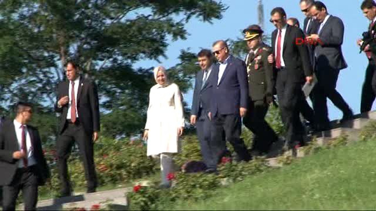 Cumhurbaşkanı Erdoğan Halkalı\'daki Törene Helikopterle Gitti