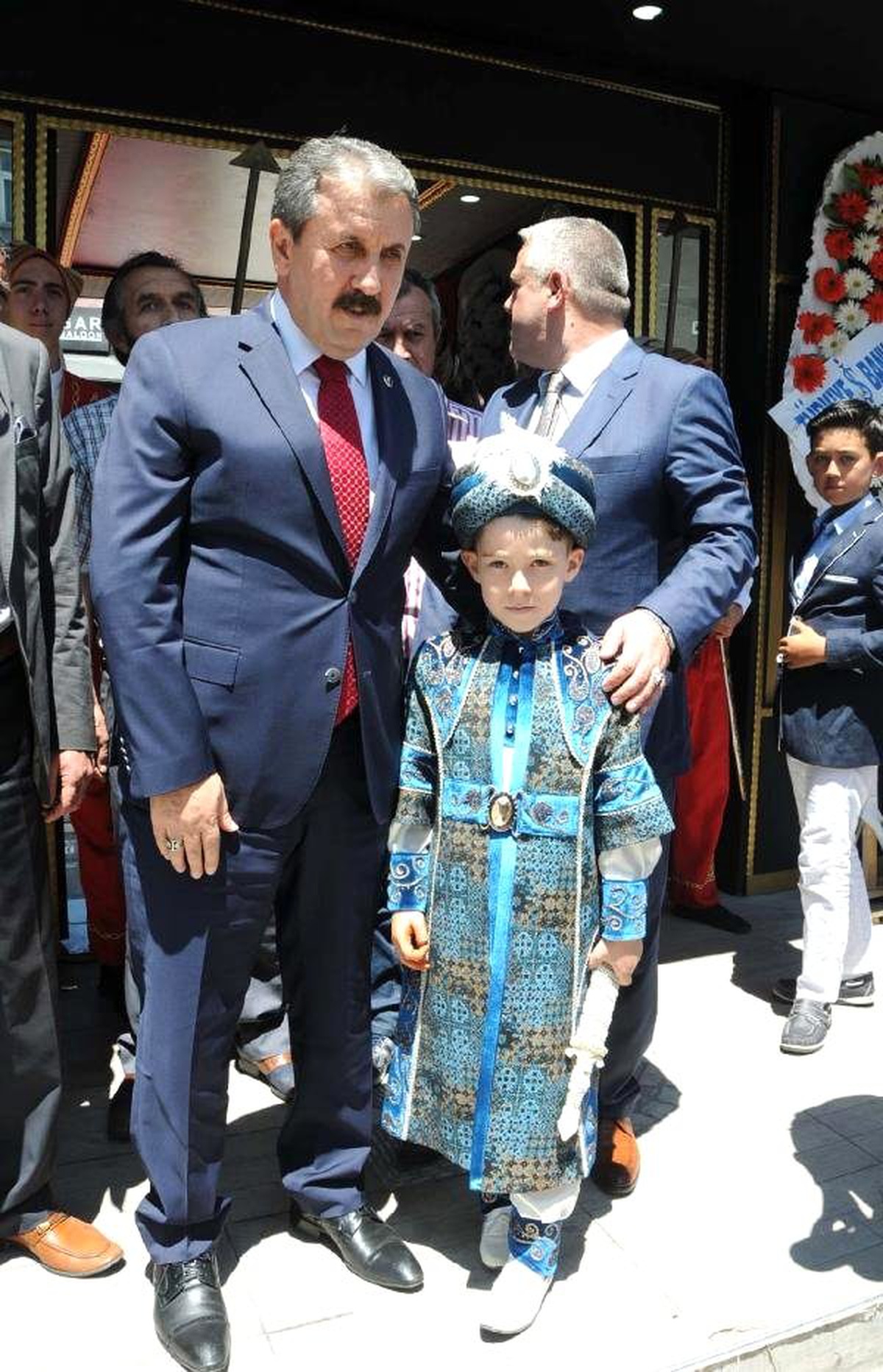 Destici: Bir Aya Kalmaz Büyükelçi Geri Gider