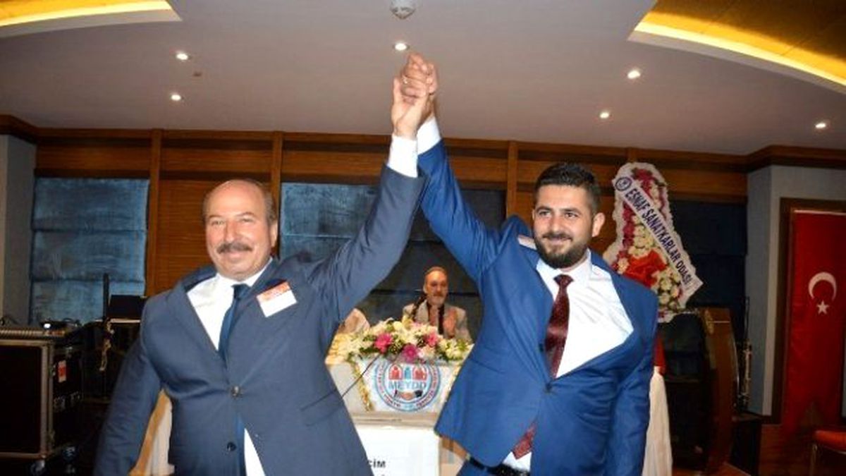 Emlakçılar Bahattin Akyüz\'le \'Devam\' Dedi