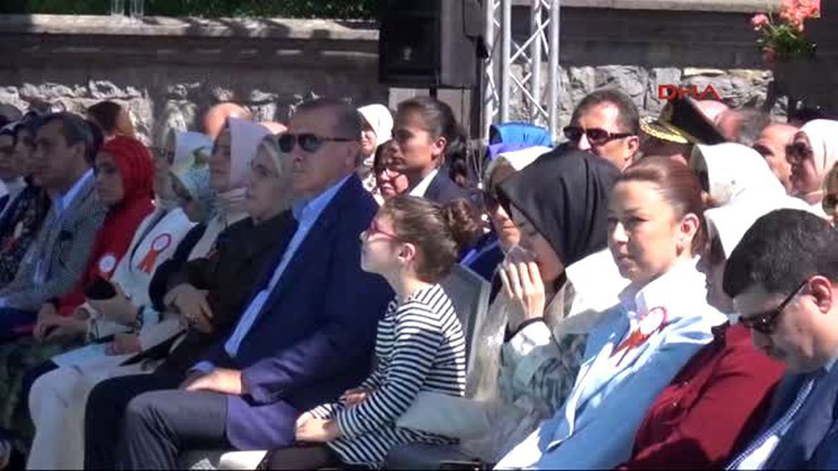 Erdoğan \'Çalışıyorum\' Diye Annelikten İmtina Eden Kadın, Kadınlığını İnkar Ediyor Demektir
