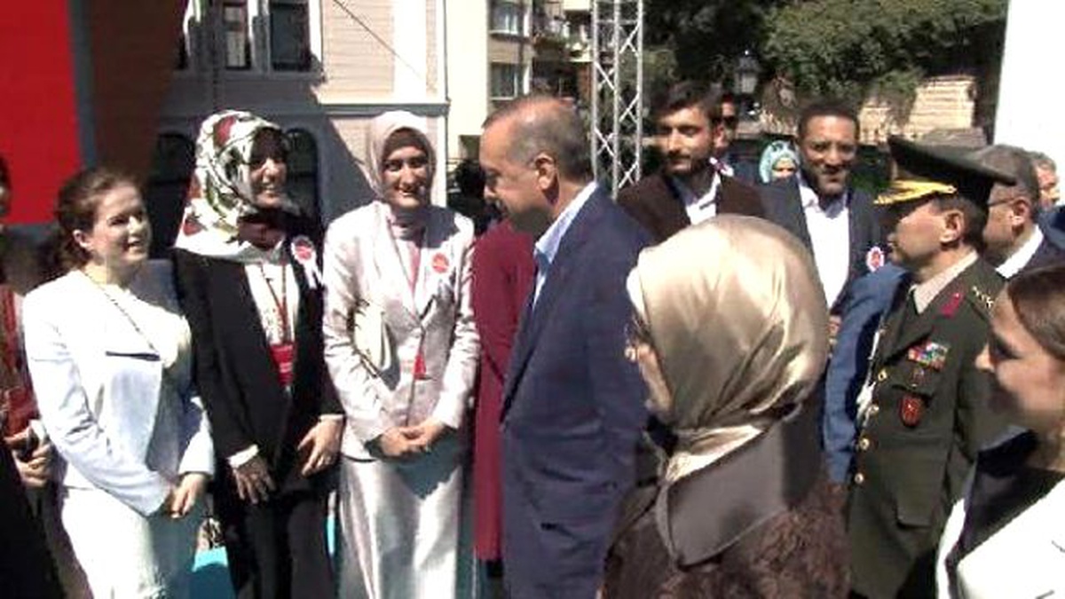 Erdoğan: \'Çalışıyorum\' Diye Annelikten İmtina Eden Kadın, Kadınlığını İnkar Ediyor Demektir