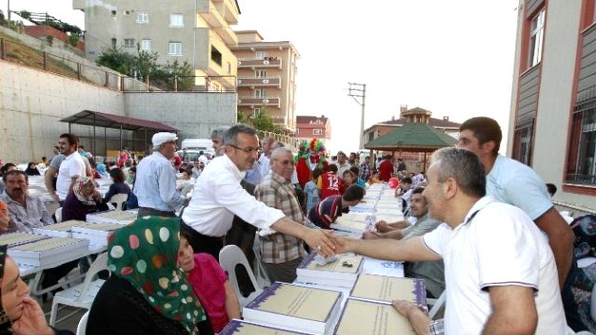 Gebze İlk İftar Sofrasına Hazırlanıyor