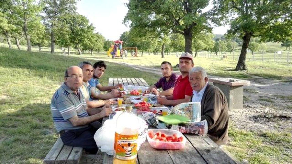 Örnek Komşulardan Ramazan Öncesi Piknik
