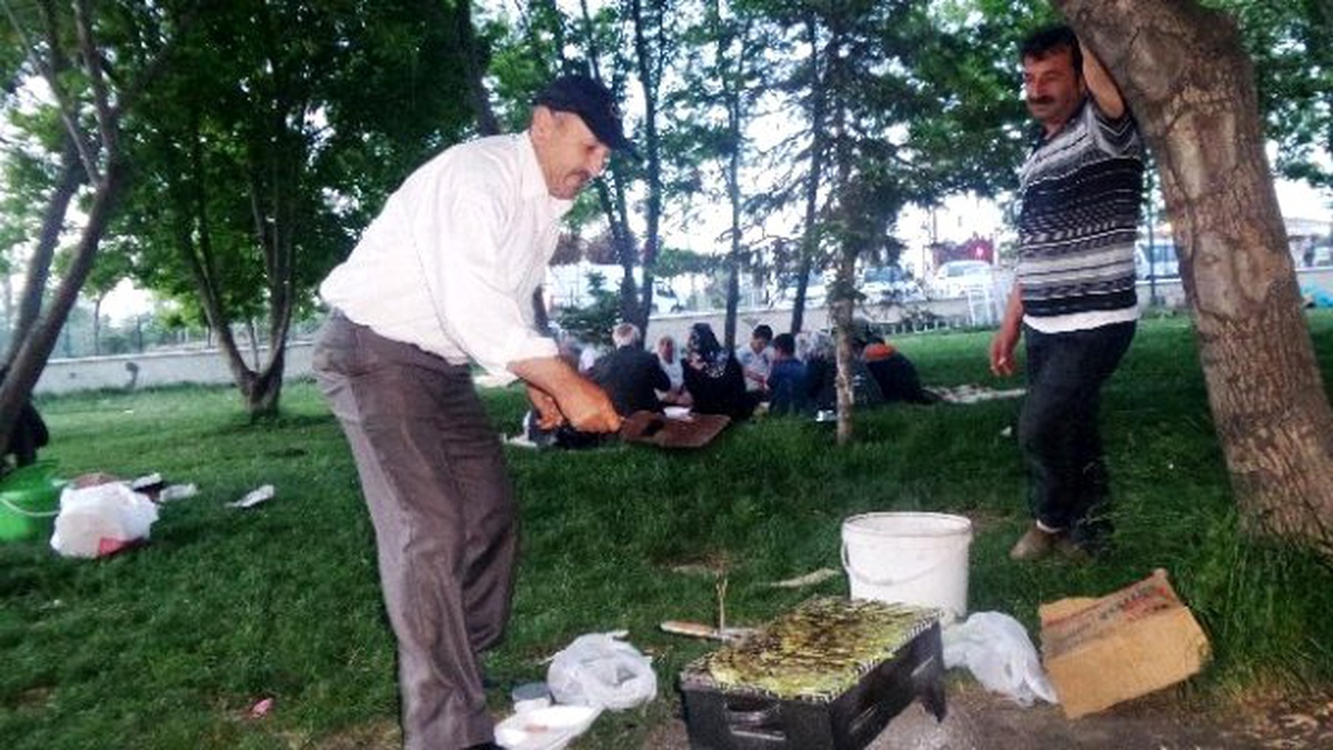 Vanlılar Piknik Alanlarına Aktı