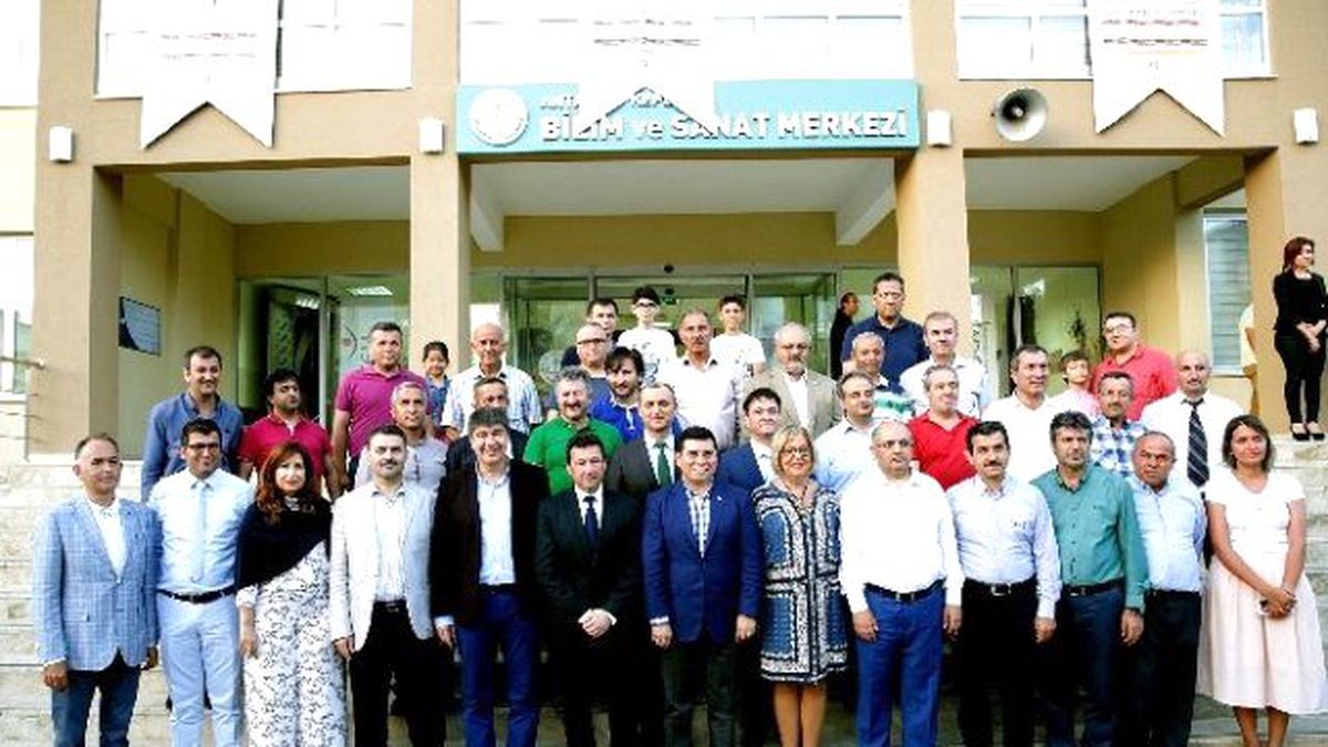 Uluslararası Dijital Kütüphane Hizmete Girdi