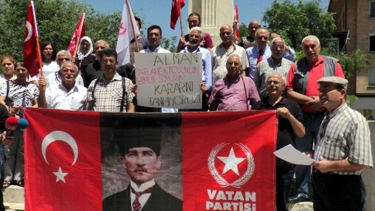 Vatan Partisi\'nden Almanya\'ya Protesto