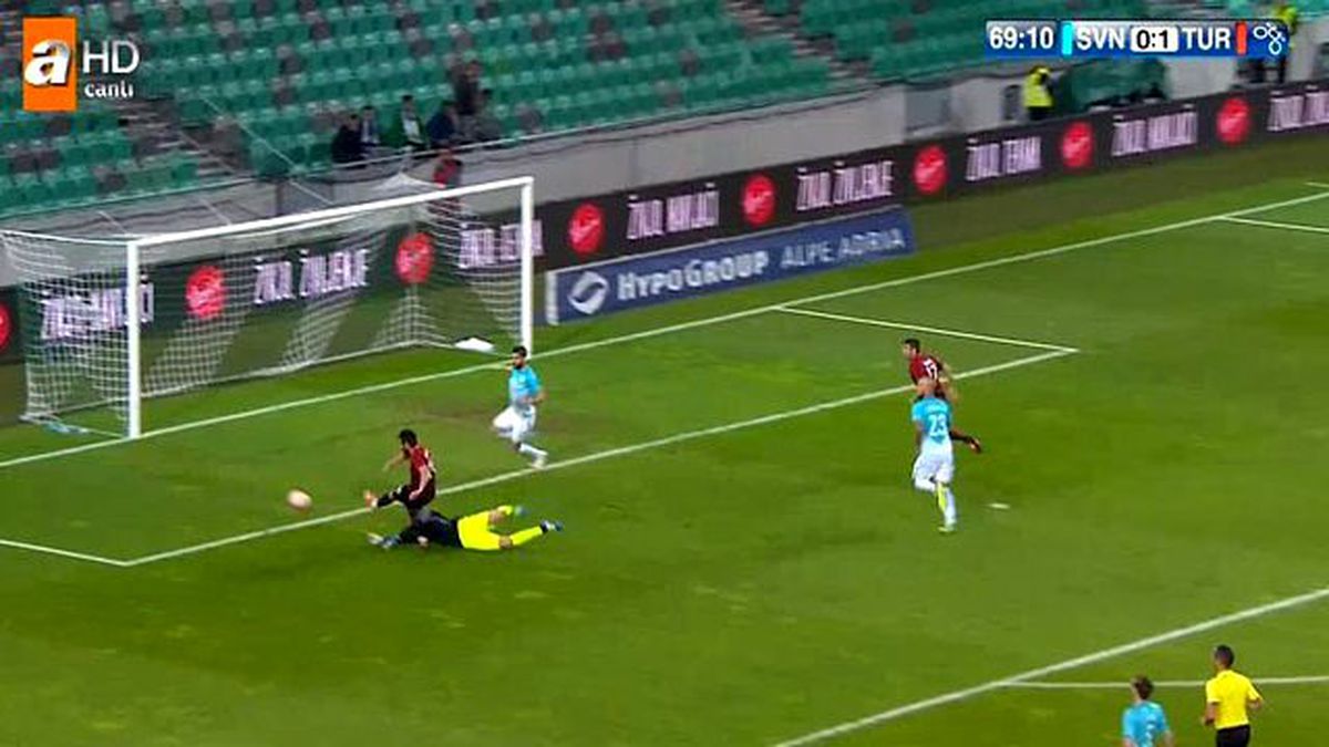 Volkan Şen, Milli Maçta Kaçırdığı Golle Olay Oldu
