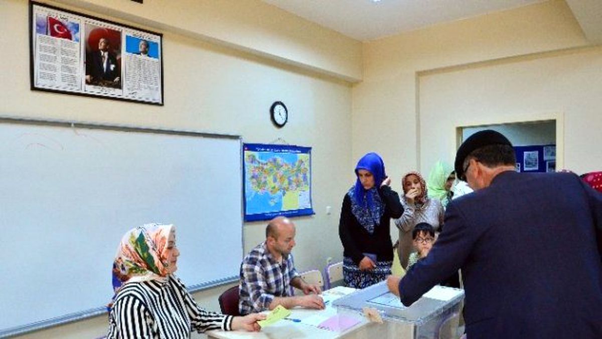 Zonguldak\'ta İki Mahallede Muhtarlık Seçimi Sürüyor