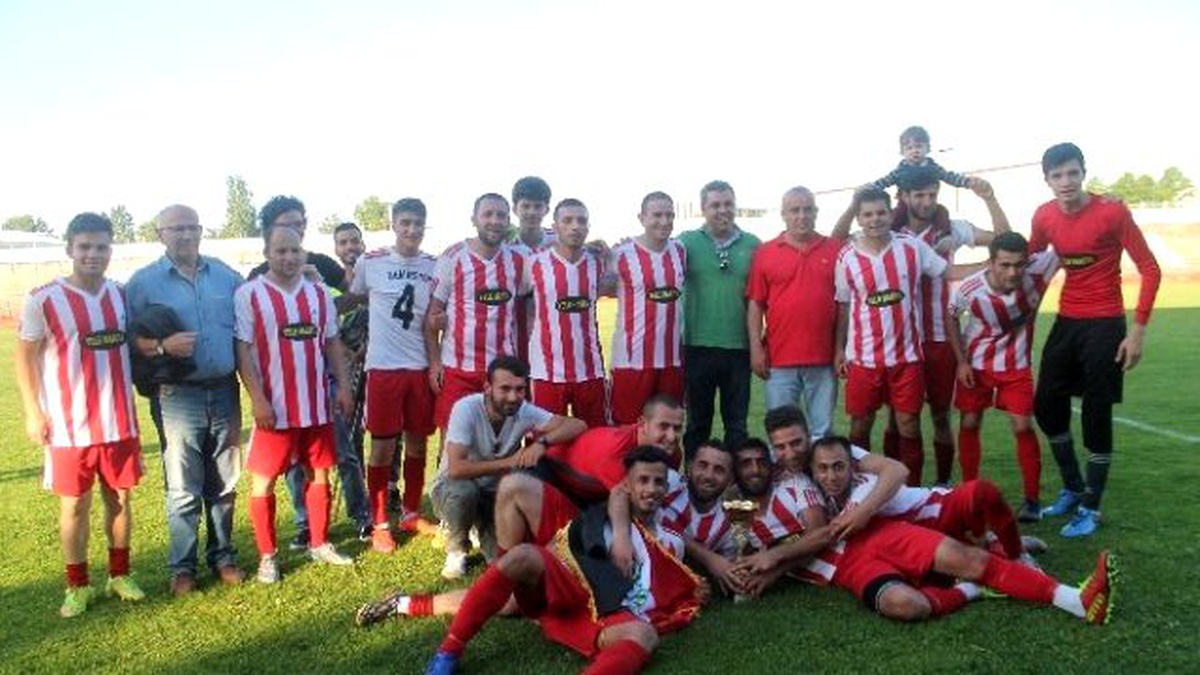 51 Yaşında Kupa Sevinci Yaşadı