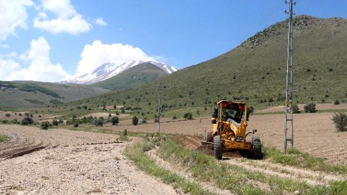 Aksu Mevkii\'nde Yol Düzenleme Çalışmaları
