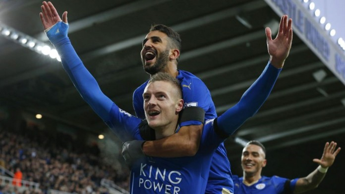 Arsenal Leicester\'ı Parçalamaya Çalışıyor!