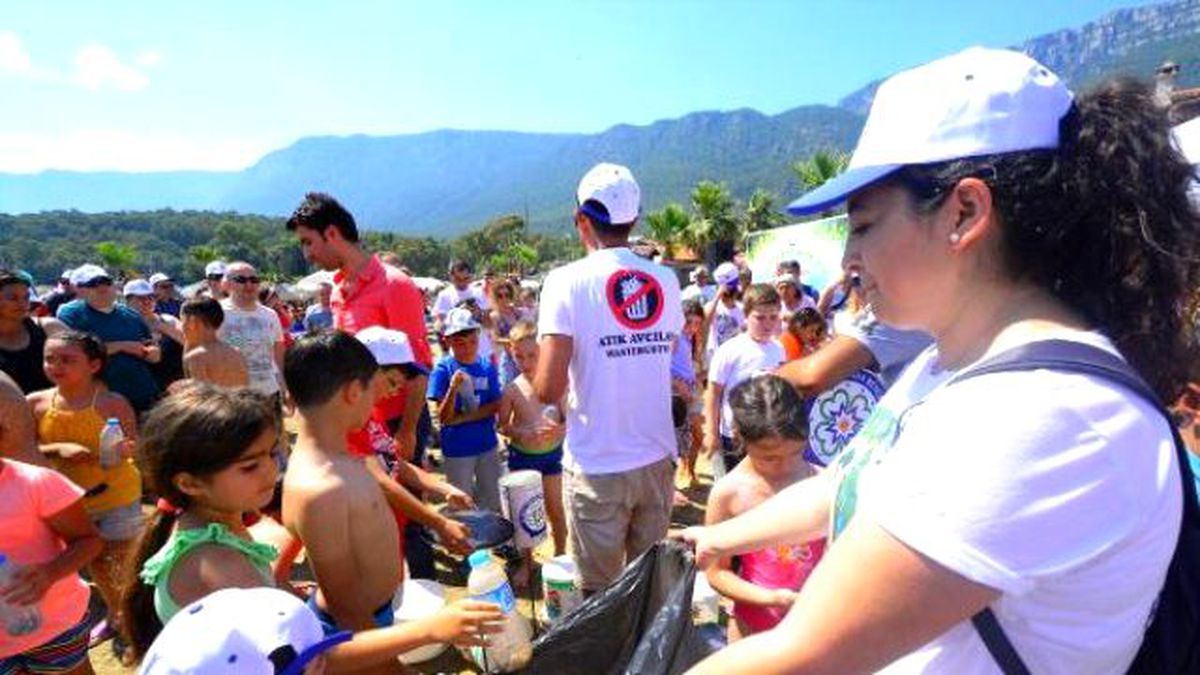 Atık Orkestrası, Çevre İçin Çaldı