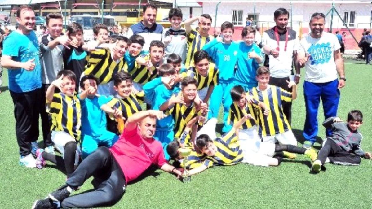 Bozokspor U13\'de de Şampiyon