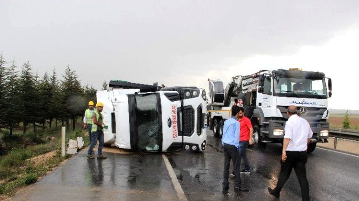Eskişehir - Ankara Karayolunda Kilometrelerce Araç Kuyruğu