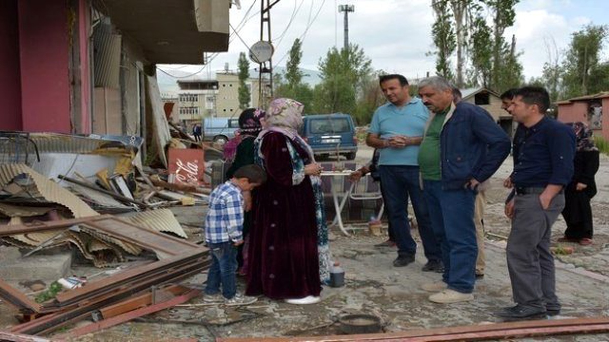 Hakkari\'den Yüksekova İçin Yardım Kampanyası