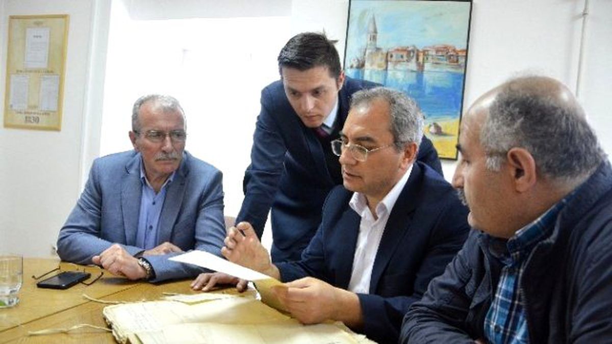 Karadağ\'daki Osmanlı Dönemine Ait Arşiv Belgeleri Gün Yüzüne Çıkartılıyor