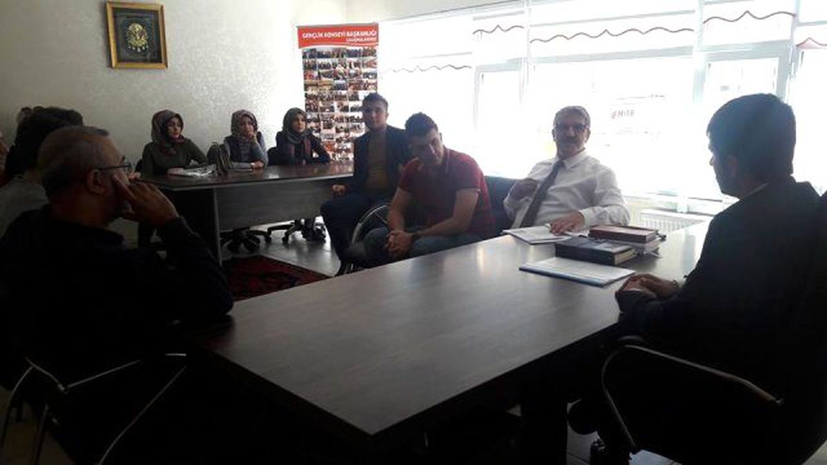 Malatya İş Kur İl Müdürü Gençlik Konseyini Ziyaret etti.